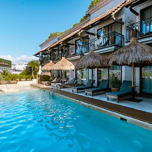 Caribbean Paradise & - 5th Avenue Hotel
